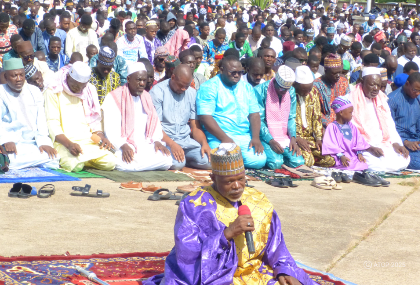 Région de la Kara : les fidèles musulmans prient pour la paix, la cohésion sociale et la sécurité à l’occasion de la Tabaski